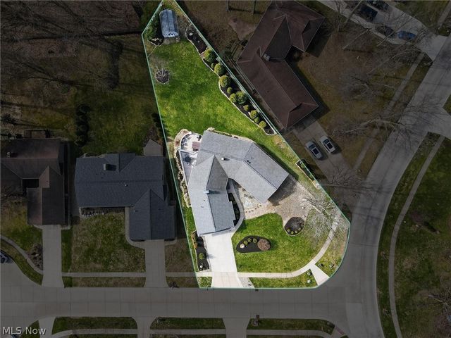 19825 Deer Run Lane, Strongsville, OH 44149