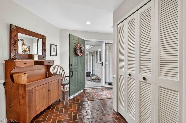 19825 Deer Run Lane, Strongsville, OH 44149