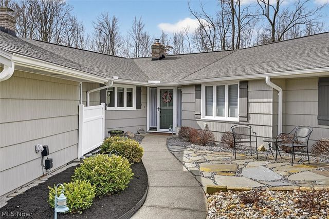 19825 Deer Run Lane, Strongsville, OH 44149