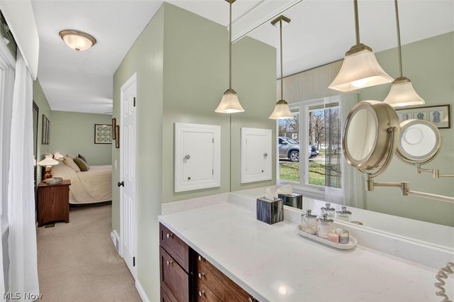 19825 Deer Run Lane, Strongsville, OH 44149