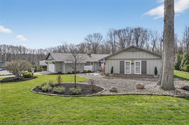 19825 Deer Run Lane, Strongsville, OH 44149