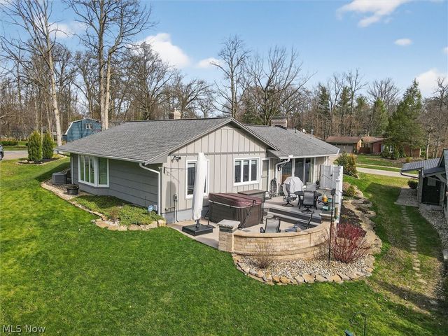 19825 Deer Run Lane, Strongsville, OH 44149