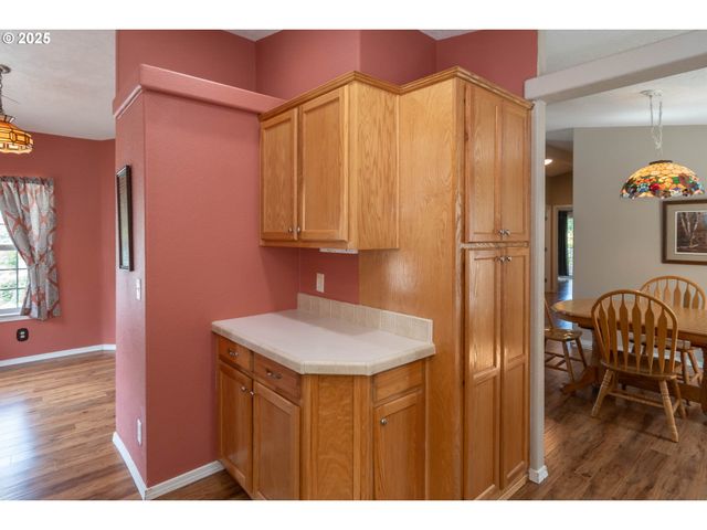 150 KIMBERLY Way, Canyonville, OR 97417