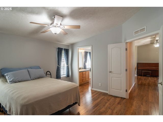 150 KIMBERLY Way, Canyonville, OR 97417