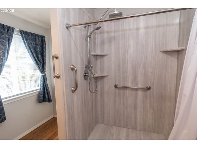 150 KIMBERLY Way, Canyonville, OR 97417