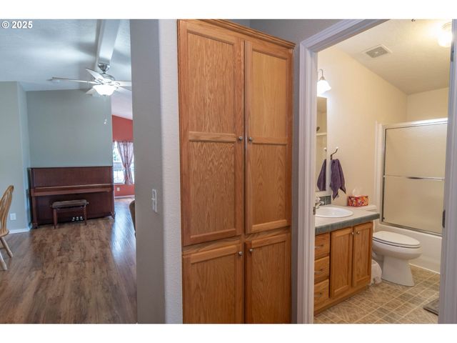 150 KIMBERLY Way, Canyonville, OR 97417