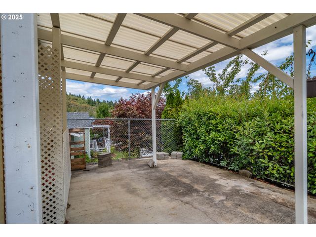 150 KIMBERLY Way, Canyonville, OR 97417