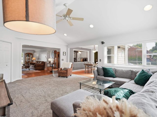 39775 Memory Lane, Harrison Twp, MI 48045