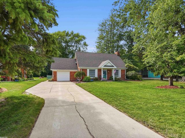39775 Memory Lane, Harrison Twp, MI 48045