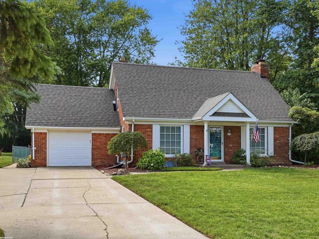 39775 Memory Lane, Harrison Twp, MI 48045