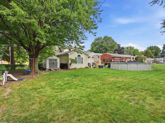 39775 Memory Lane, Harrison Twp, MI 48045
