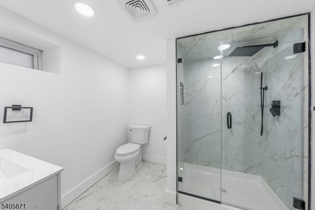 837 Park Ave, Elizabeth City, NJ 07208