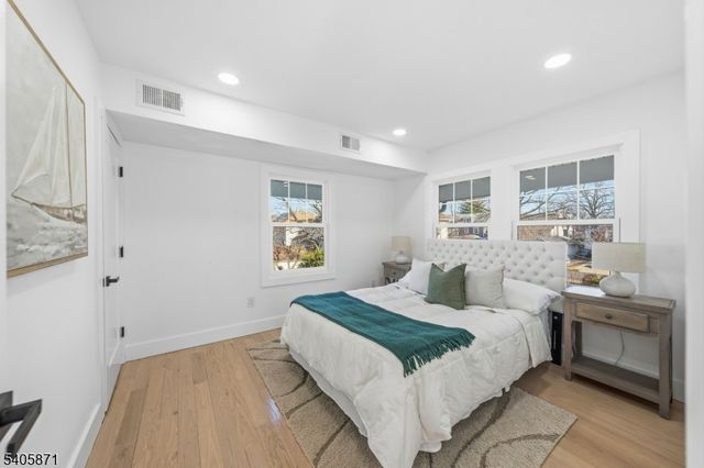 837 Park Ave, Elizabeth City, NJ 07208