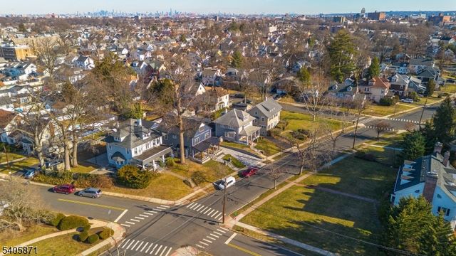 837 Park Ave, Elizabeth City, NJ 07208