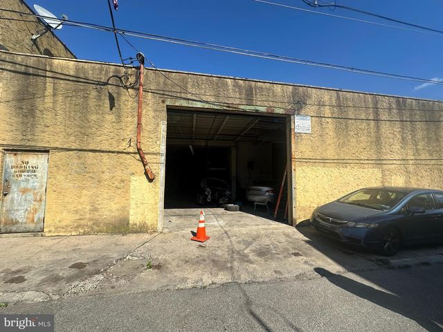 4830-40 N FRONT ST, Philadelphia, PA 19120