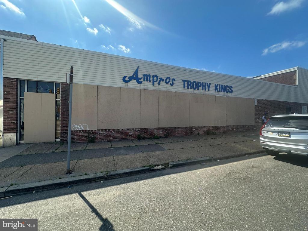 4830-40 N FRONT ST, Philadelphia, PA 19120