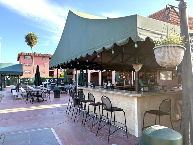 670 Tennis Club Drive 303, Fort Lauderdale, FL 33311