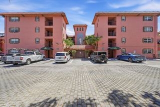 670 Tennis Club Drive 303, Fort Lauderdale, FL 33311