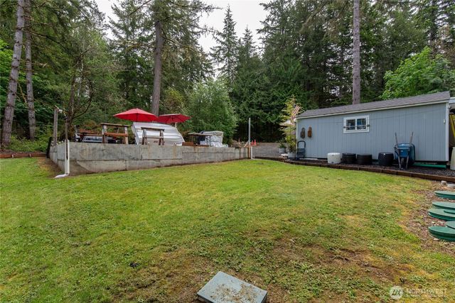 151 E Hillside Drive, Belfair, WA 98528
