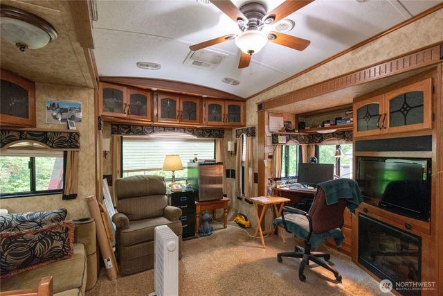 151 E Hillside Drive, Belfair, WA 98528