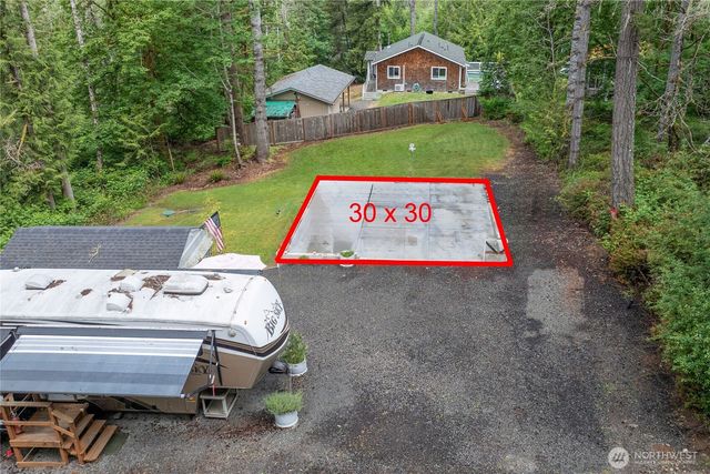 151 E Hillside Drive, Belfair, WA 98528