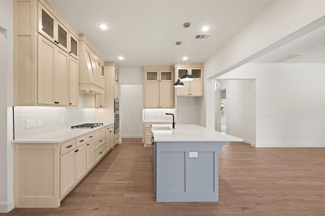 2812 Astor Drive, Norman, OK 73072