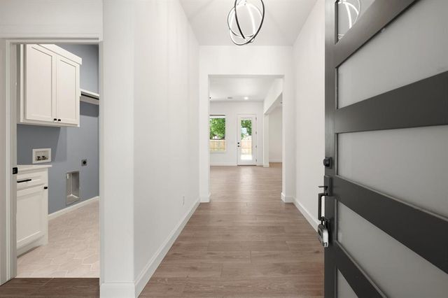 2812 Astor Drive, Norman, OK 73072