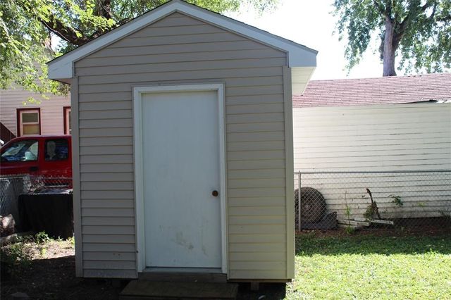 1627 E 14th Street, Des Moines, IA 50316