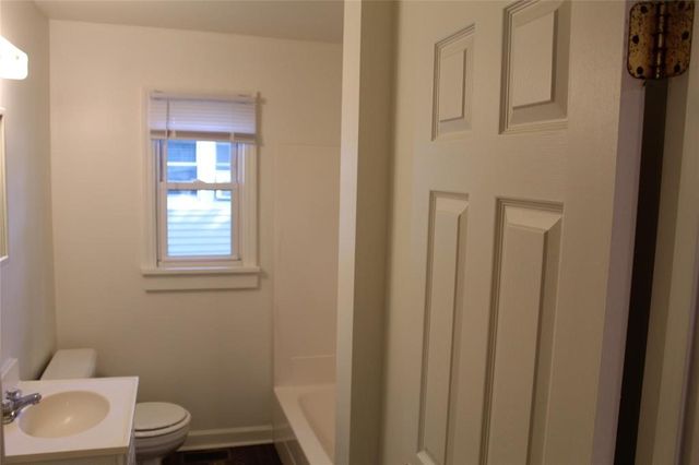 1627 E 14th Street, Des Moines, IA 50316