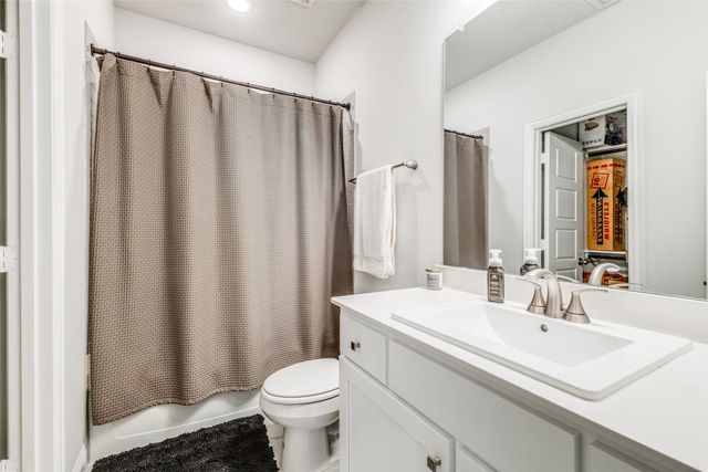 2205 Fort Bliss Street, Mesquite, TX 75149