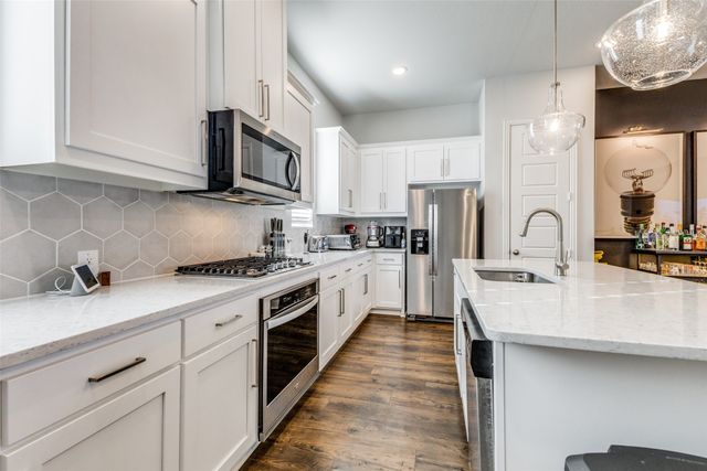 2205 Fort Bliss Street, Mesquite, TX 75149