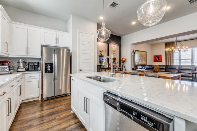 2205 Fort Bliss Street, Mesquite, TX 75149