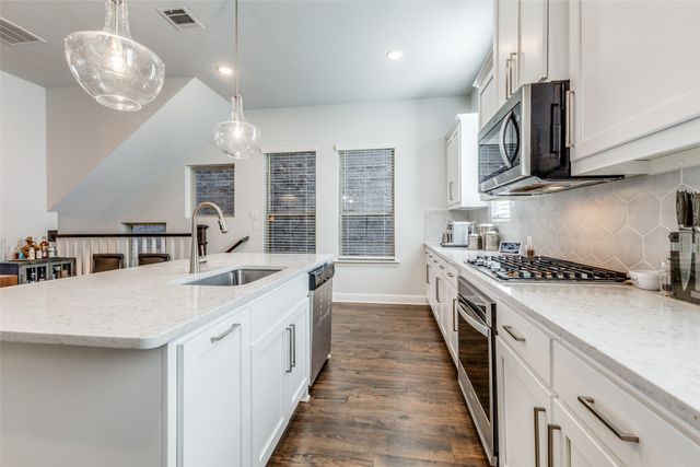 2205 Fort Bliss Street, Mesquite, TX 75149