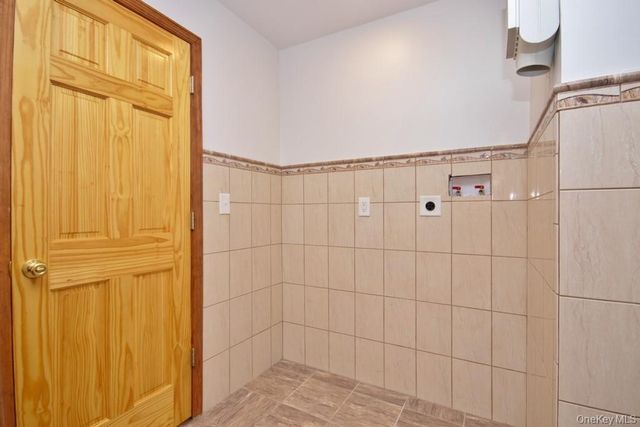 24 Lake Avenue, Monroe, NY 10950