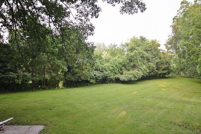 24 Lake Avenue, Monroe, NY 10950