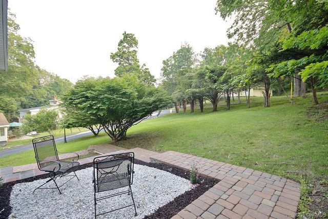 24 Lake Avenue, Monroe, NY 10950