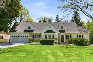 355 Oakdale Avenue, Lake Forest, IL 60045
