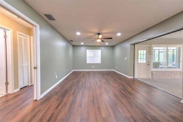 1812 NEW BEDFORD DRIVE, Sun City Center, FL 33573