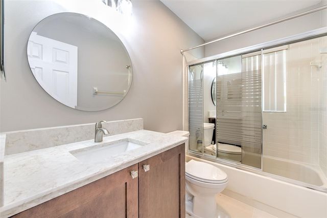 1812 NEW BEDFORD DRIVE, Sun City Center, FL 33573