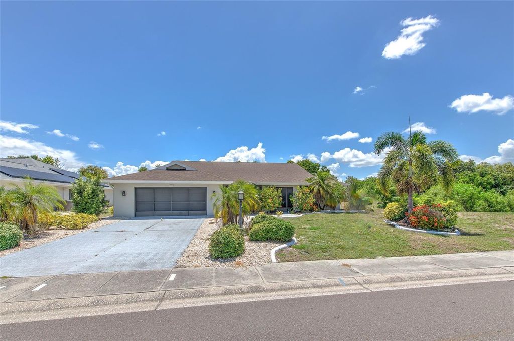1812 NEW BEDFORD DRIVE, Sun City Center, FL 33573