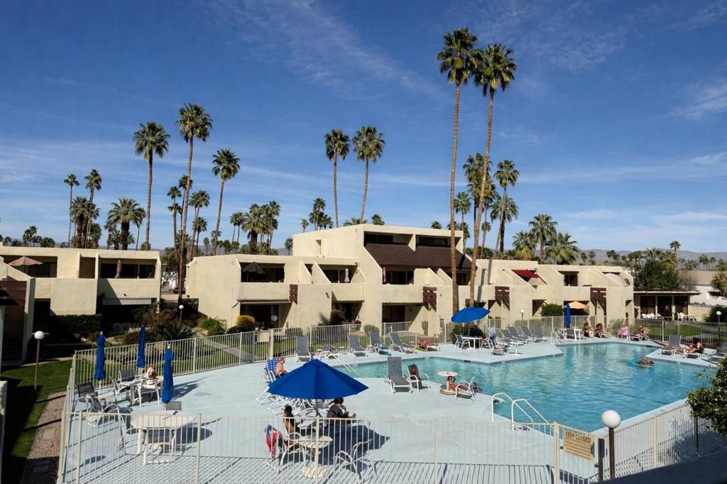 1655 E Palm Canyon Drive 618, Palm Springs, CA 92264