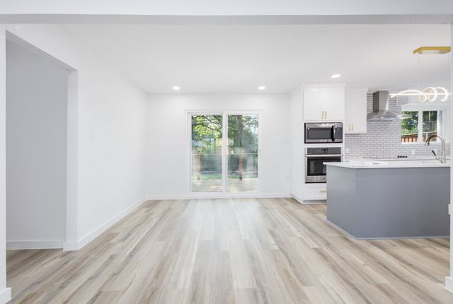 11046 Delford Circle, Dallas, TX 75228