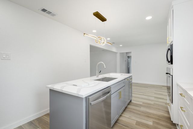 11046 Delford Circle, Dallas, TX 75228