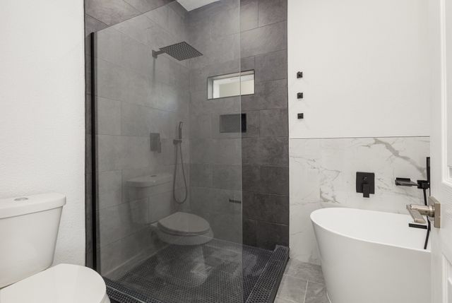 11046 Delford Circle, Dallas, TX 75228