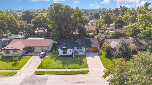 11046 Delford Circle, Dallas, TX 75228