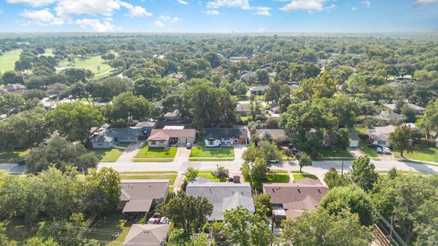 11046 Delford Circle, Dallas, TX 75228