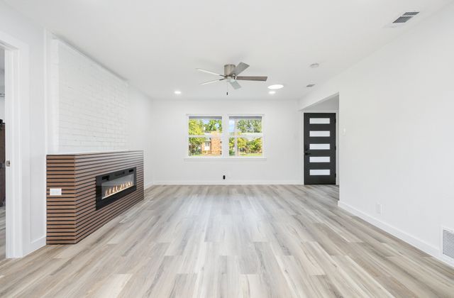 11046 Delford Circle, Dallas, TX 75228