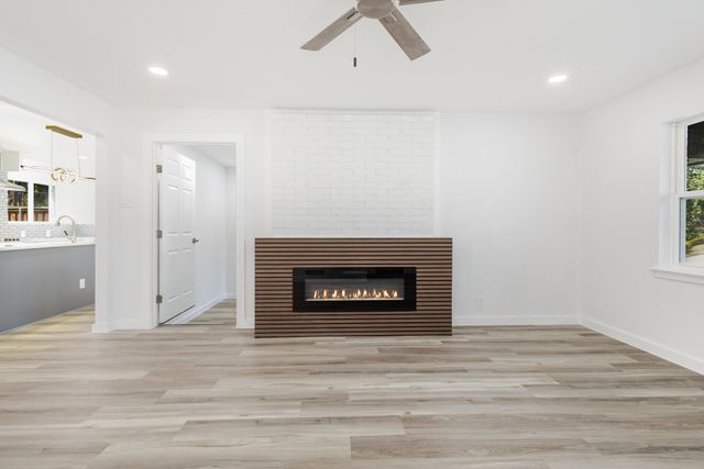 11046 Delford Circle, Dallas, TX 75228