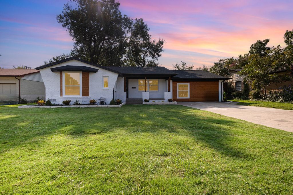 11046 Delford Circle, Dallas, TX 75228