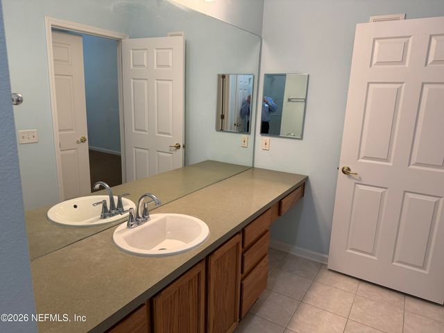10550 BAYMEADOWS Road 120, Jacksonville, FL 32256